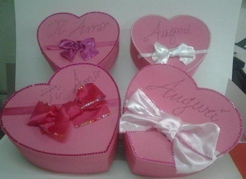 Scatole a cuore rosa