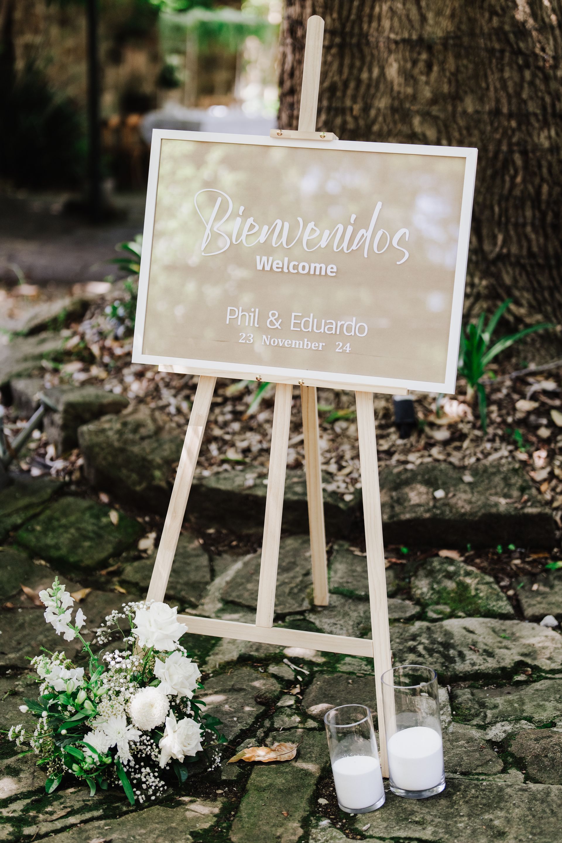 Wedding welcome sign: 