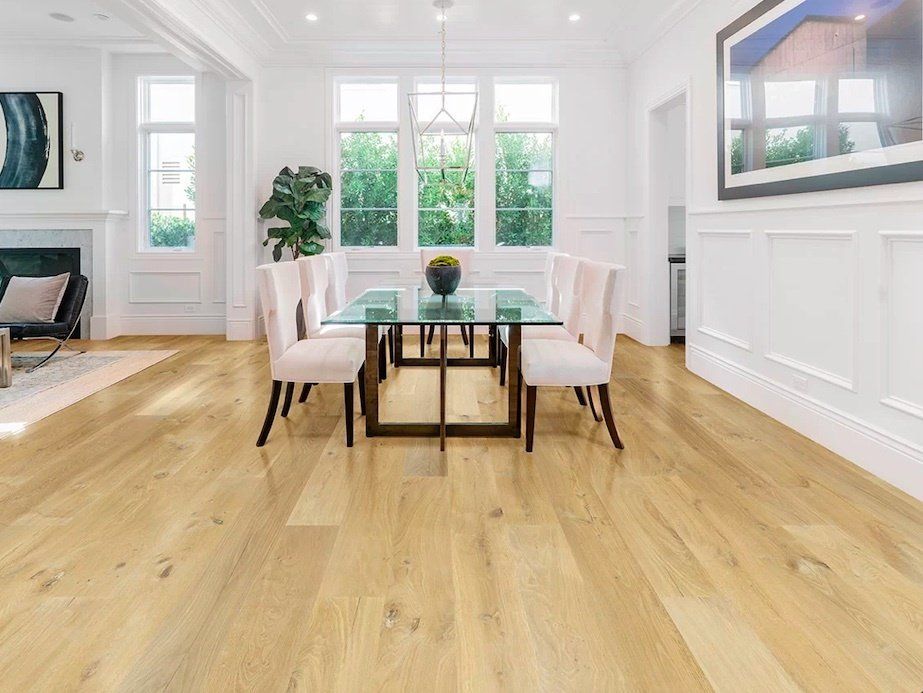 Dining room with hardwood flooring | Flooring | Covell Communities | Chester, Maryland 21619