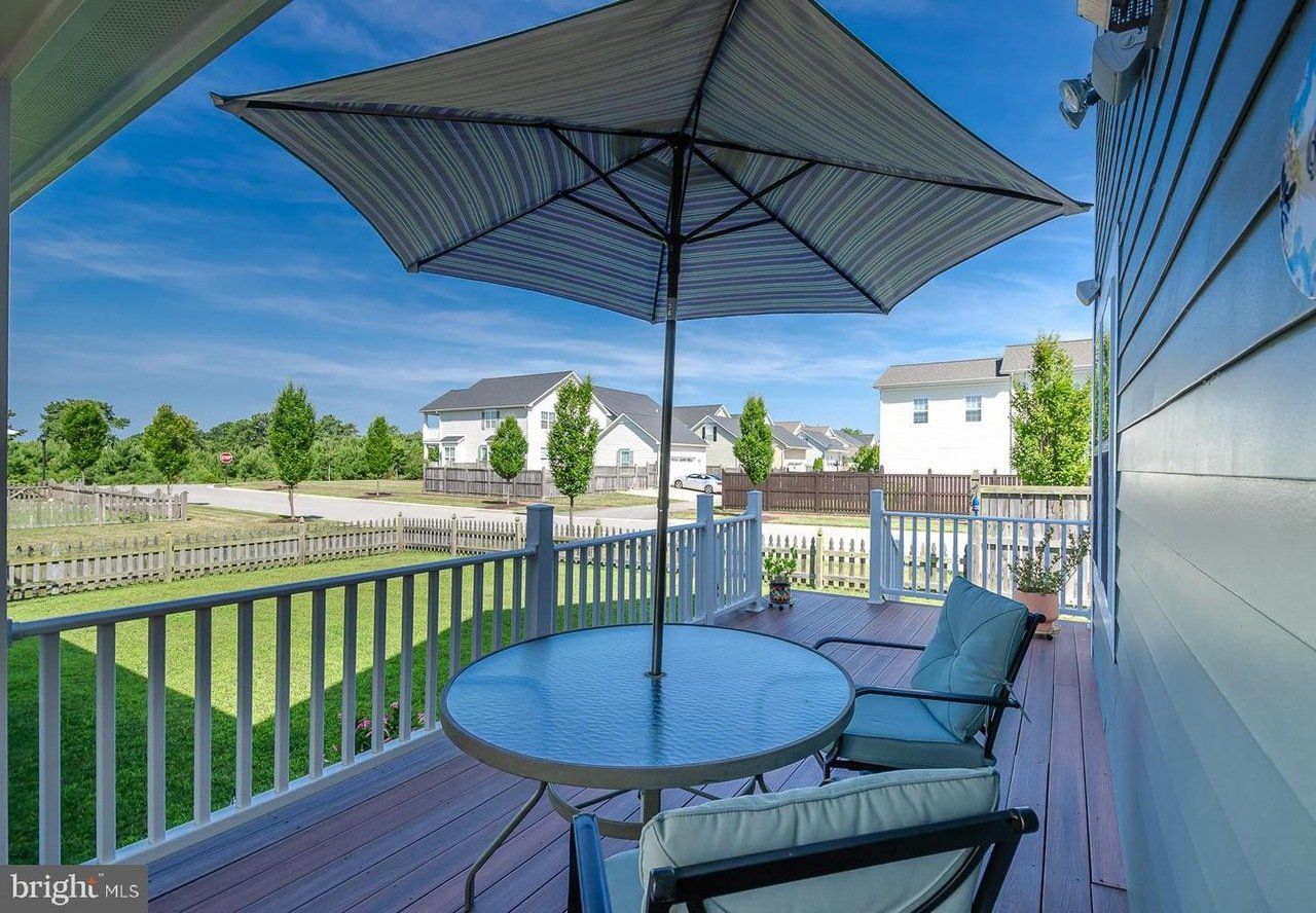 Porch | Chantham Classic | Covell Communities | Chester, Maryland 21619