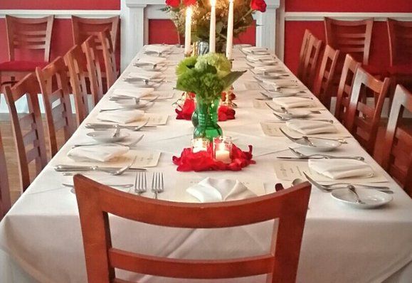 Set dinner table | Fine Dining | Covell Communities | Chester, Maryland 21619