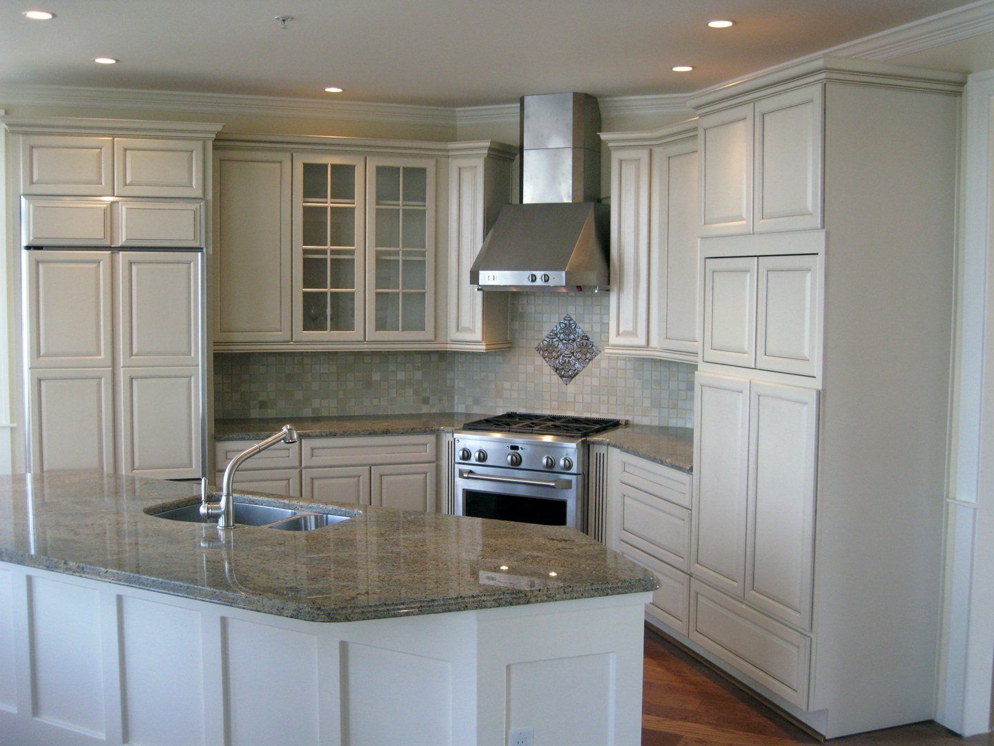 Spacious kitchen with white cabinetry and large island | Kitchens | Covell Communities | Chester, Maryland 21619