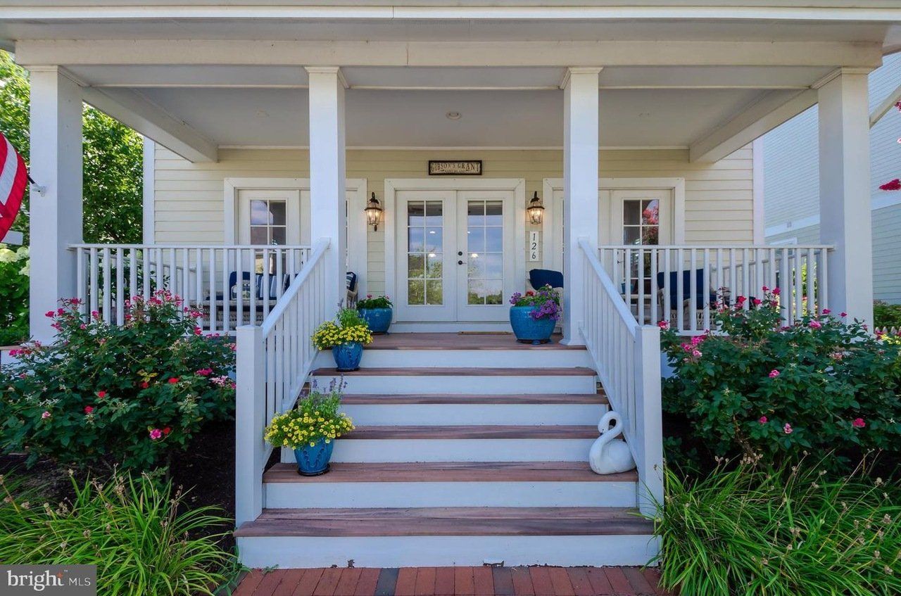 Front porch | Sawgrass Legacy | Covell Communities | Chester, Maryland 21619