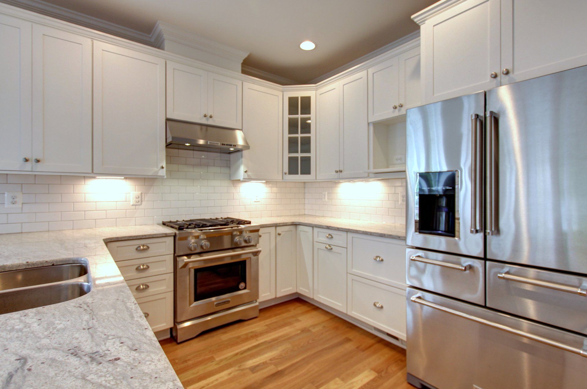 Kitchen with tile backsplash | Tile | Covell Communities | Chester, Maryland 21619