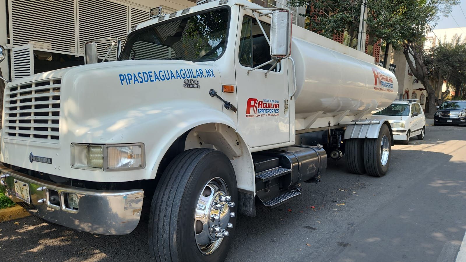 PIPAS DE AGUA AGUILAR-suministro y transporte de agua potable