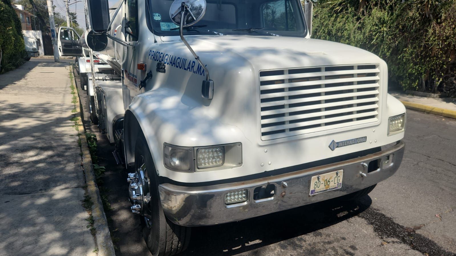PIPAS DE AGUA AGUILAR-suministro y transporte de agua potable