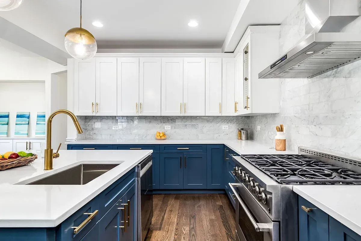 Expert kitchen remodeling services to transform your space. Contact us for a smooth renovation process from start to finish!