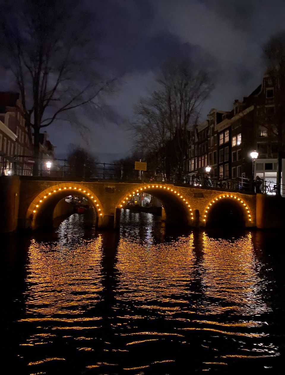 canal cruise Amsterdam