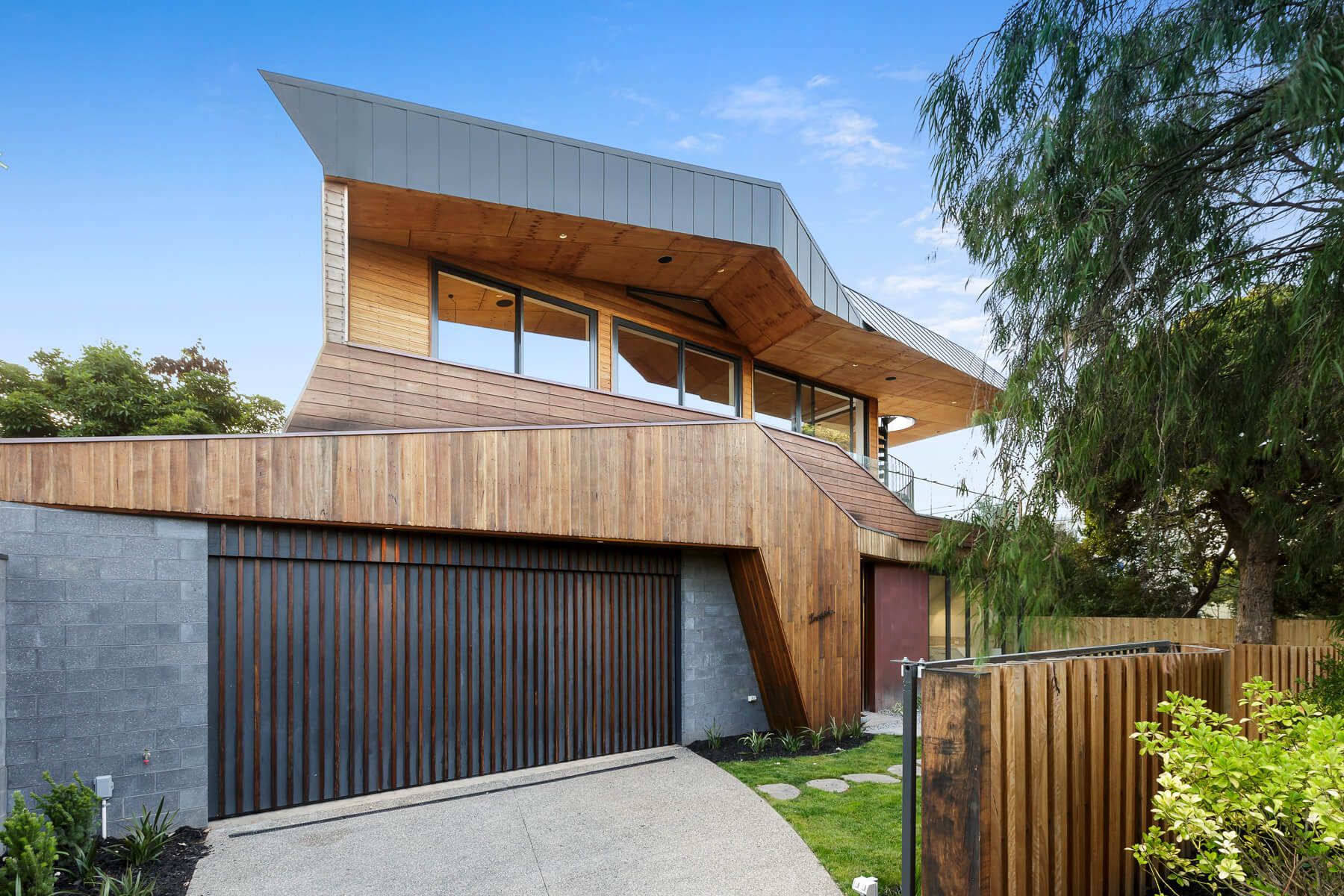 Devcon-master-builder-project-point-lonsdale-rd