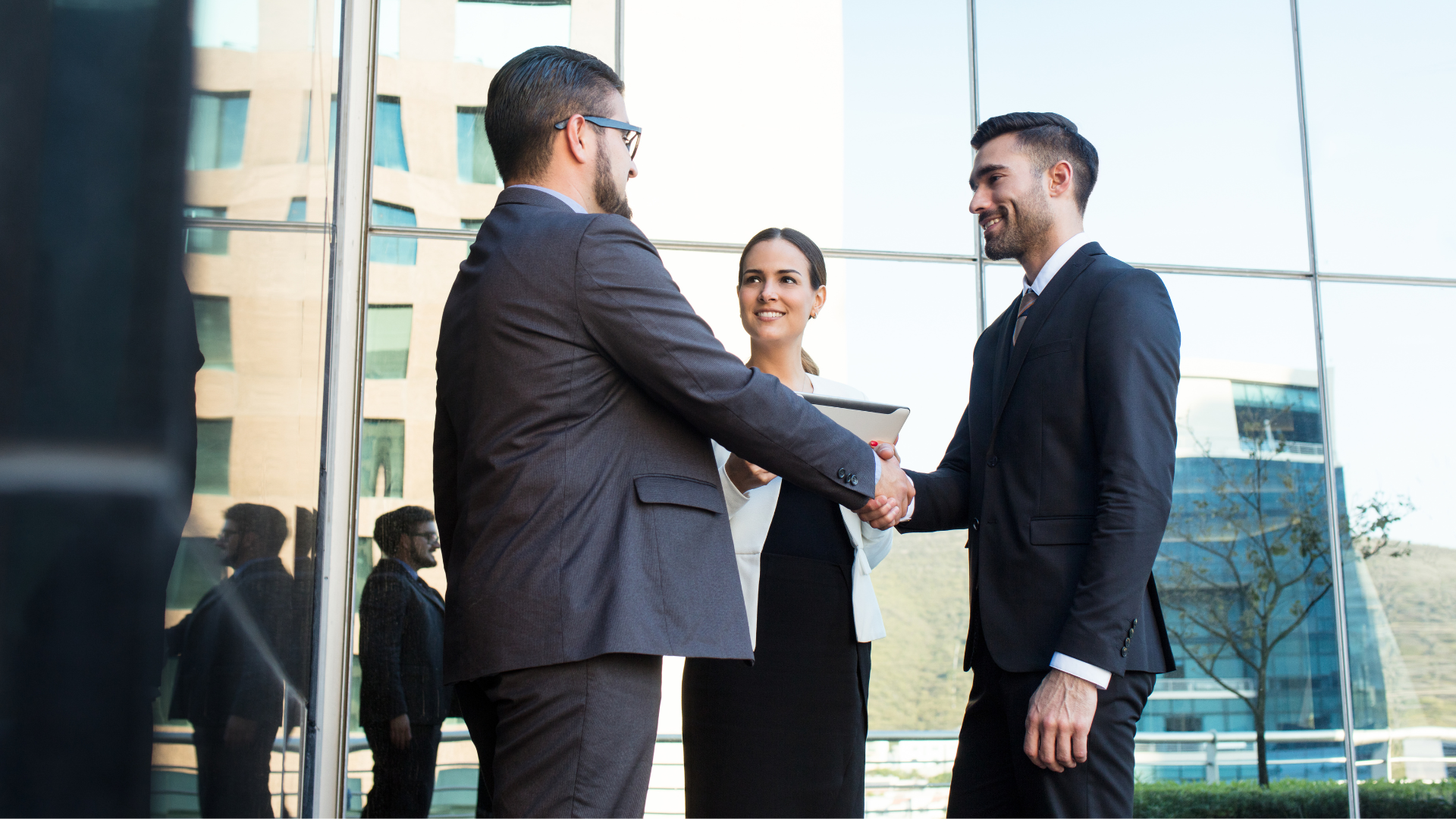 business man closing the deal