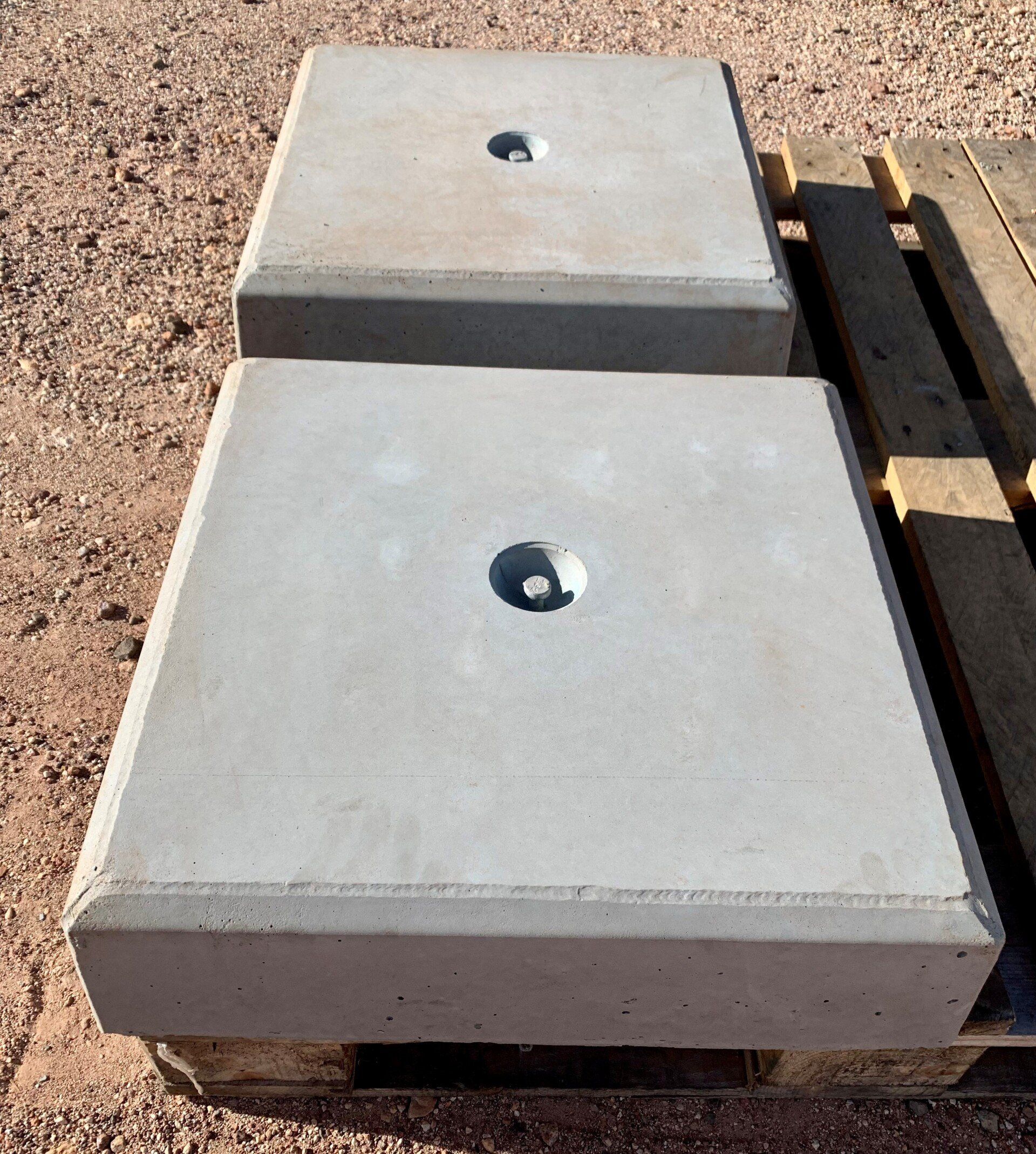Footing with 1.3T lifting pin 500x500x150mm