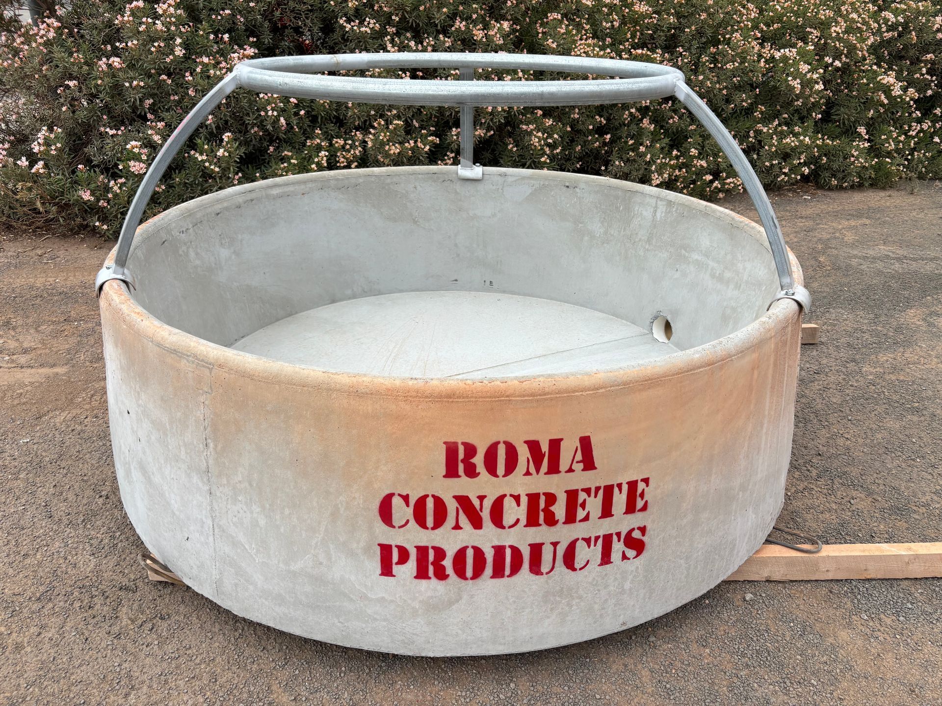  6ft round stock trough