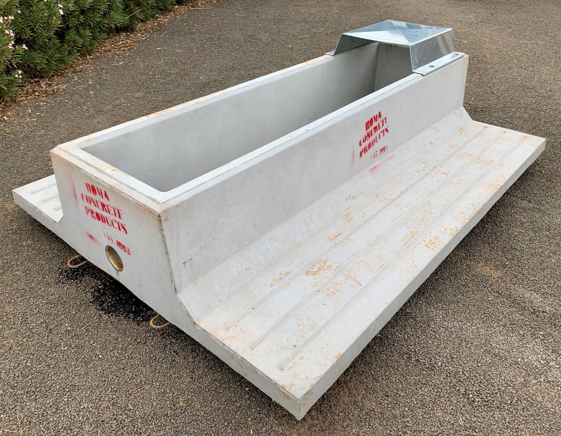 8ft long cattle trough with aprons