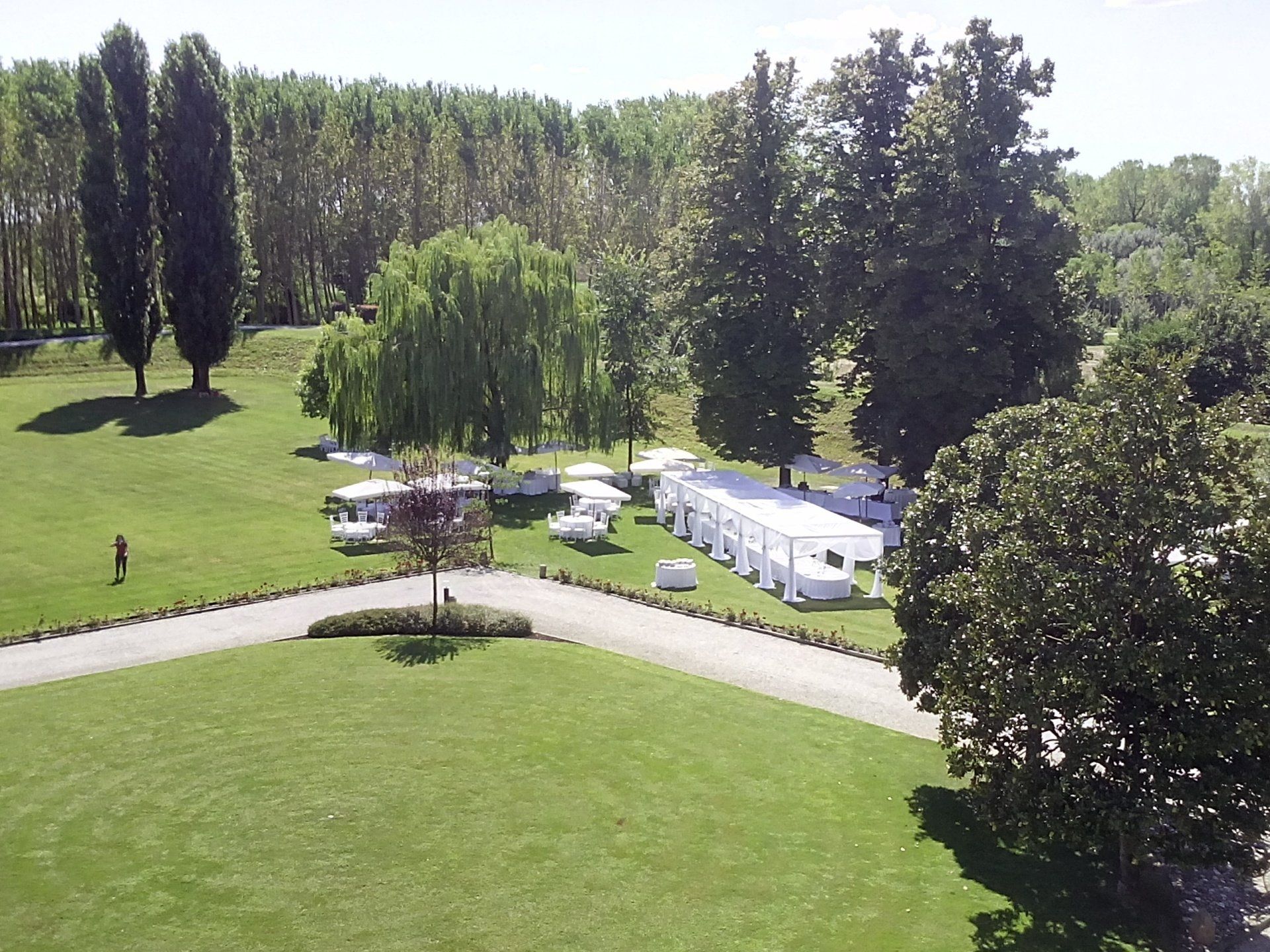 ampio parco per cerimonie