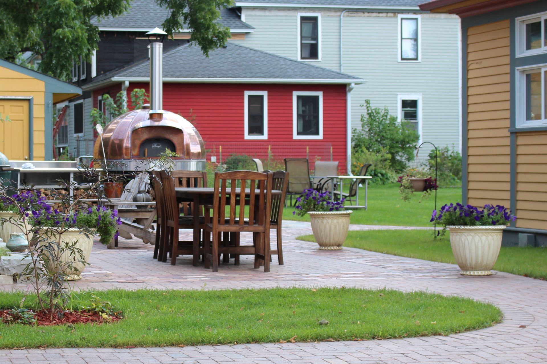 Mckee+vintage+ST.+Paul+MN+clay+brick+patio+dining+table+Stillwater+MN+KG+Landscape