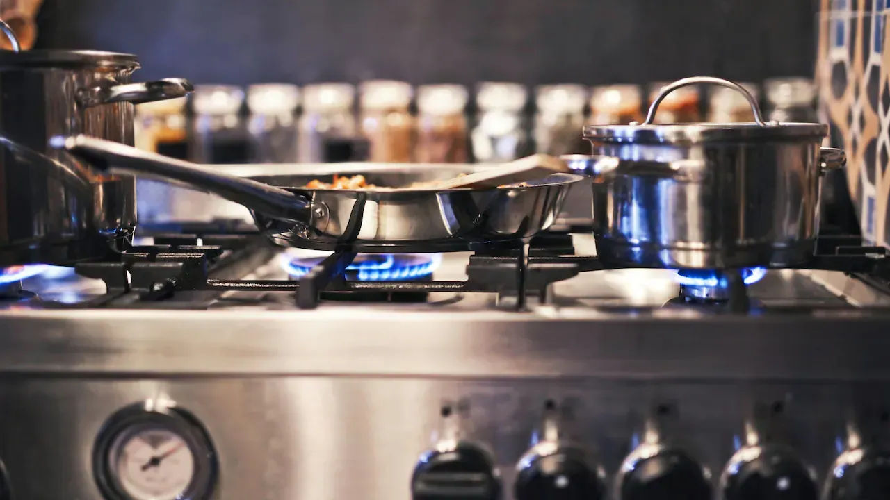 How to Select Energy-Efficient Commercial Gas Appliances