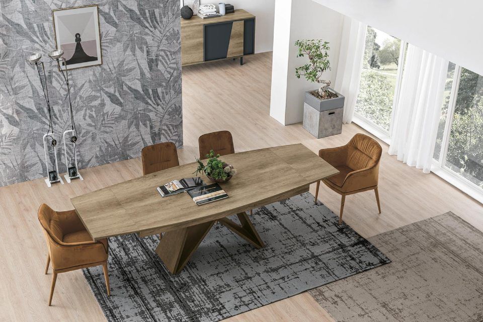 Tavolo moderno in legno