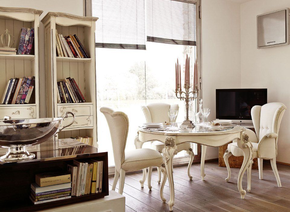 Tavolo classico rotondo bianco