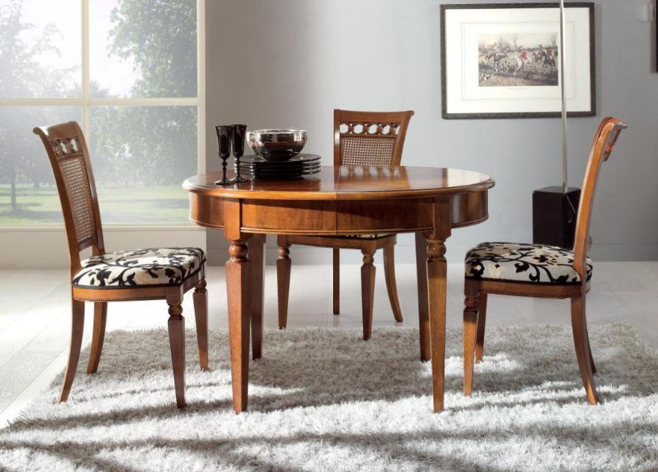 Tavolo in legno rotondo