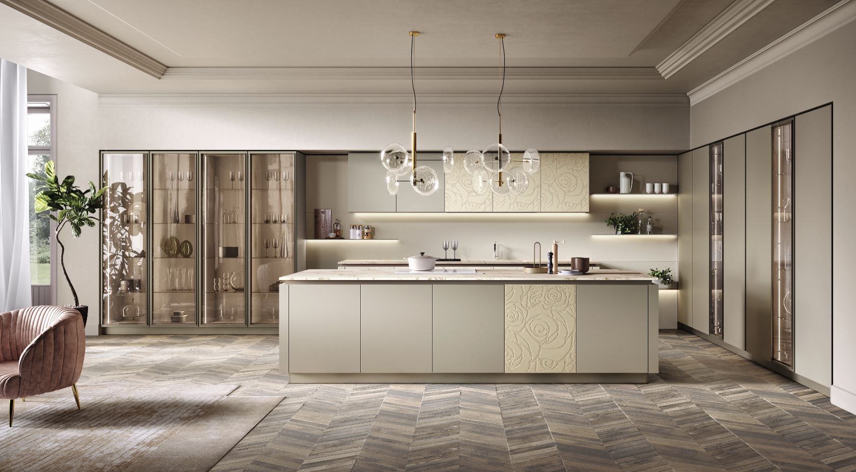 Cucina moderna Moretti Compact con isola centrale, vetrine e toni neutri.