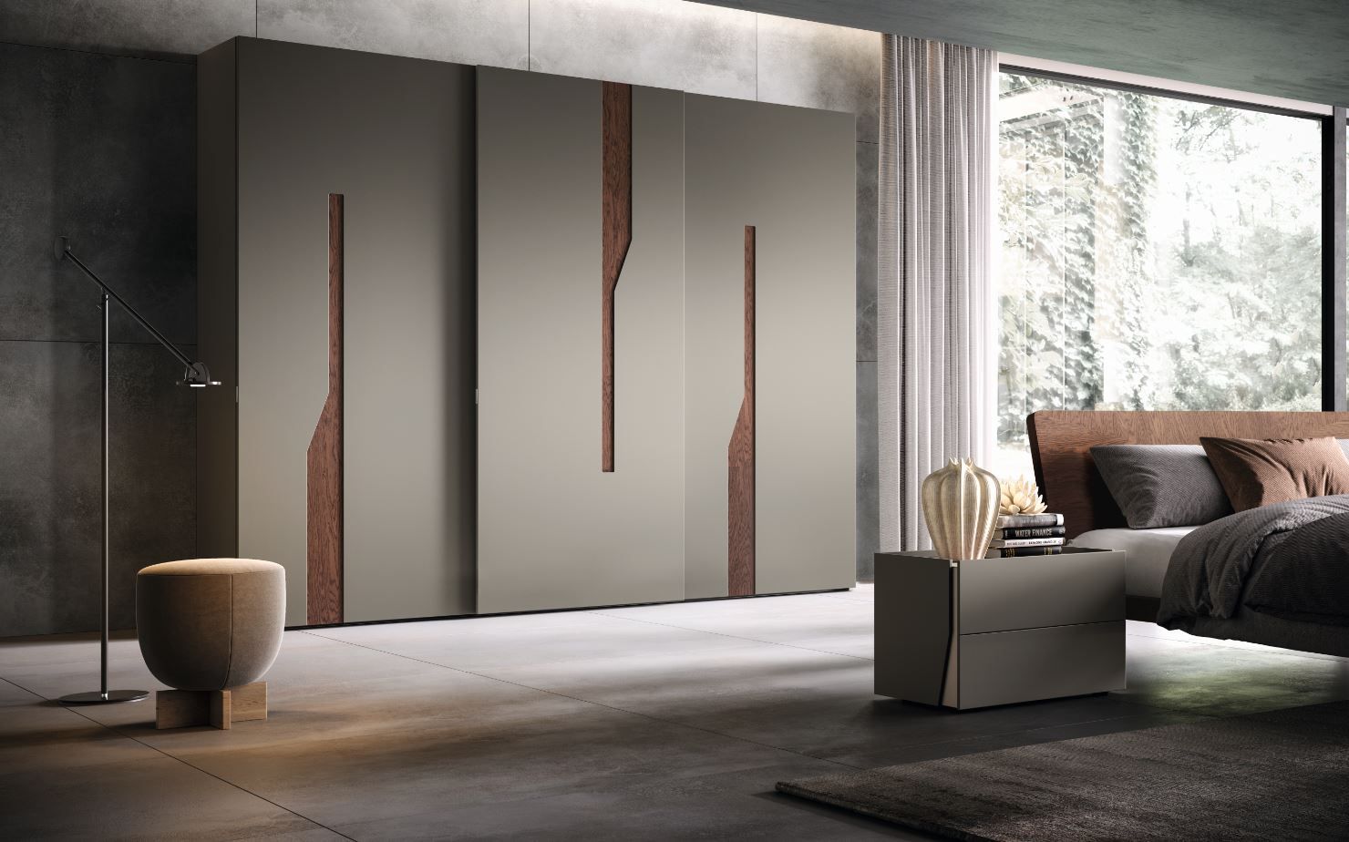 Camera da letto moderna con armadio grigio e dettagli marroni, letto e finestra.