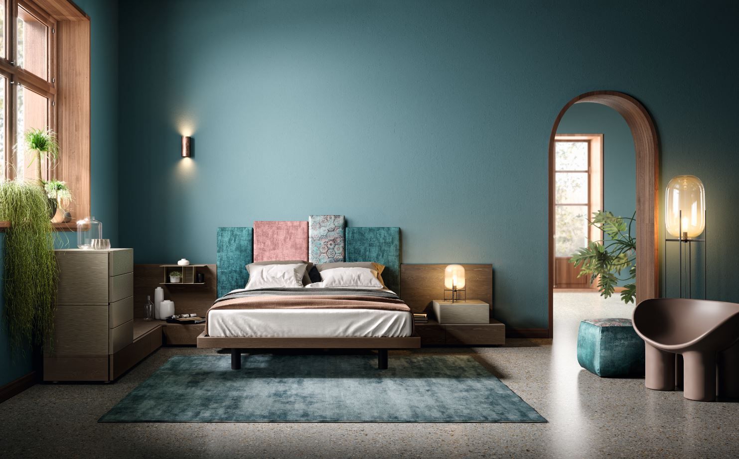 Camera da letto color turchese con letto, tappeto, piante, mobili in legno e porta ad arco.