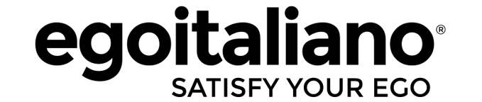 Logo Egoitaliano con la scritta "SATISFIDA IL TUO EGO" in basso in nero.