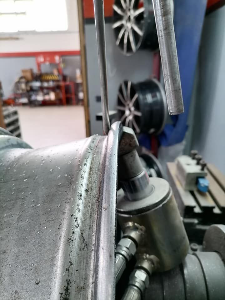 F.lli Genovese Pneumatici e Revisioni 16