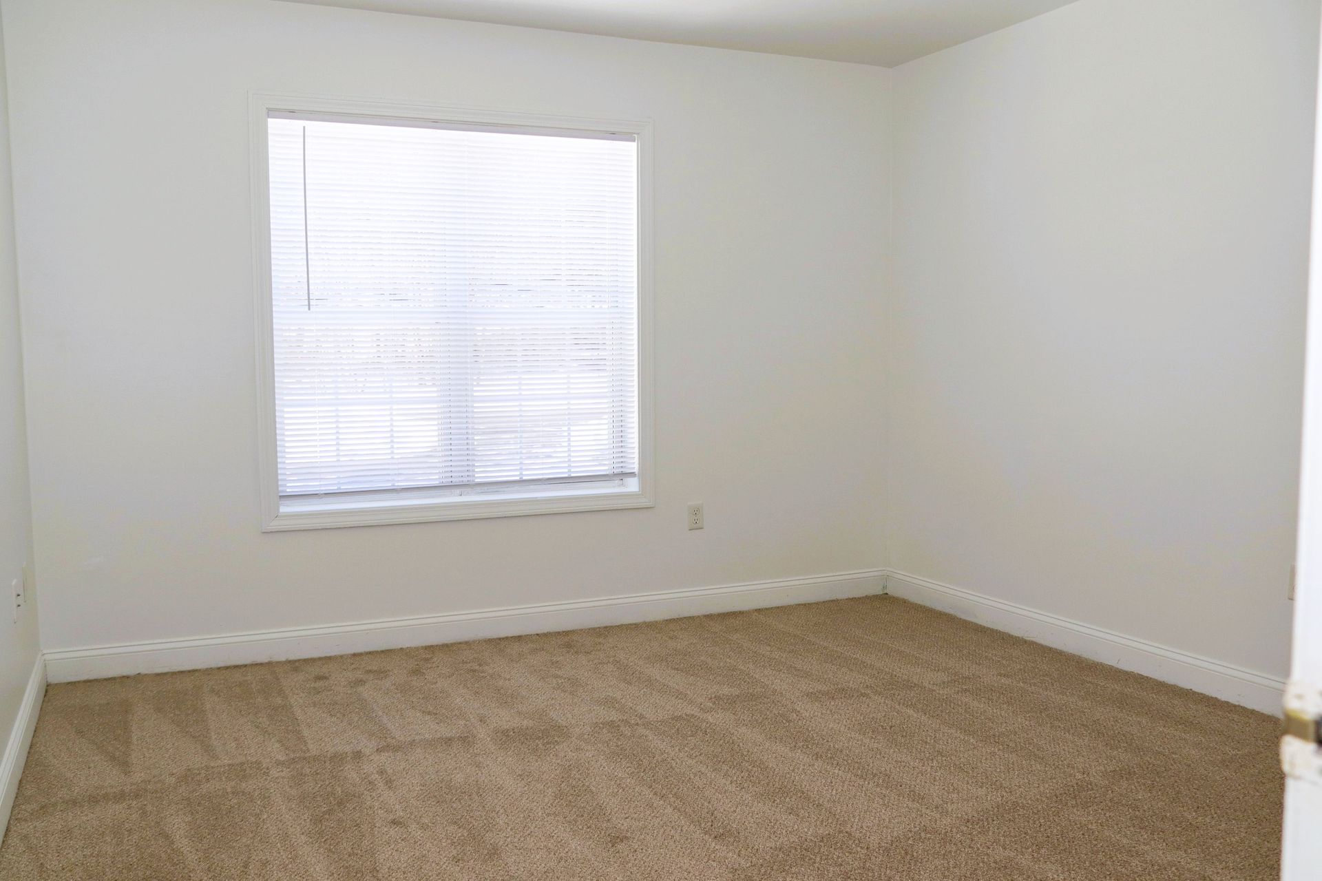 Courtyard First Floor Photos