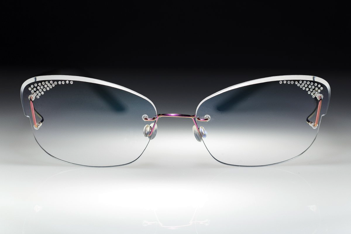 handcrafted rimless glasses