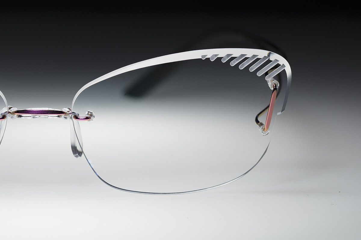 occhiali leggeri senza montatura