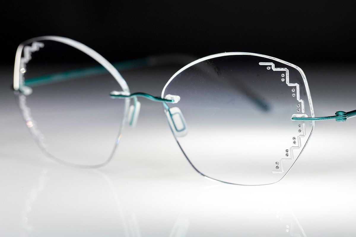 occhiali gioiello leggerissimi senza montatura personalizzati a mano