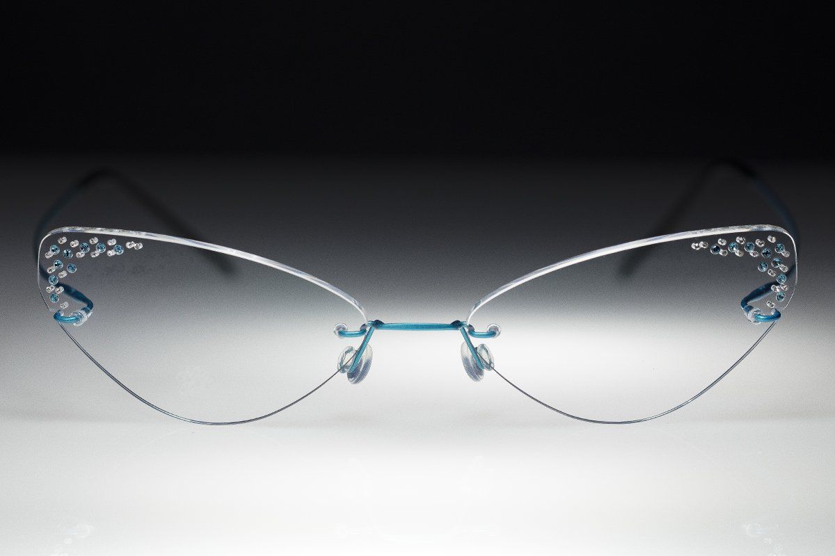 Occhiali leggeri senza montatura