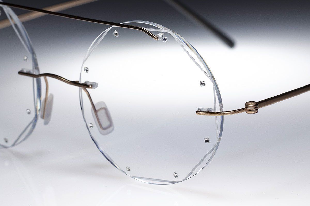 light frameless glasses