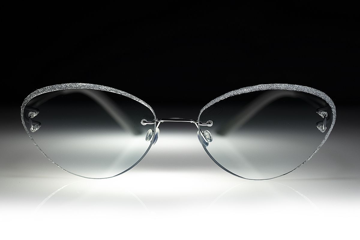 occhiali leggeri senza montatura con brillanti