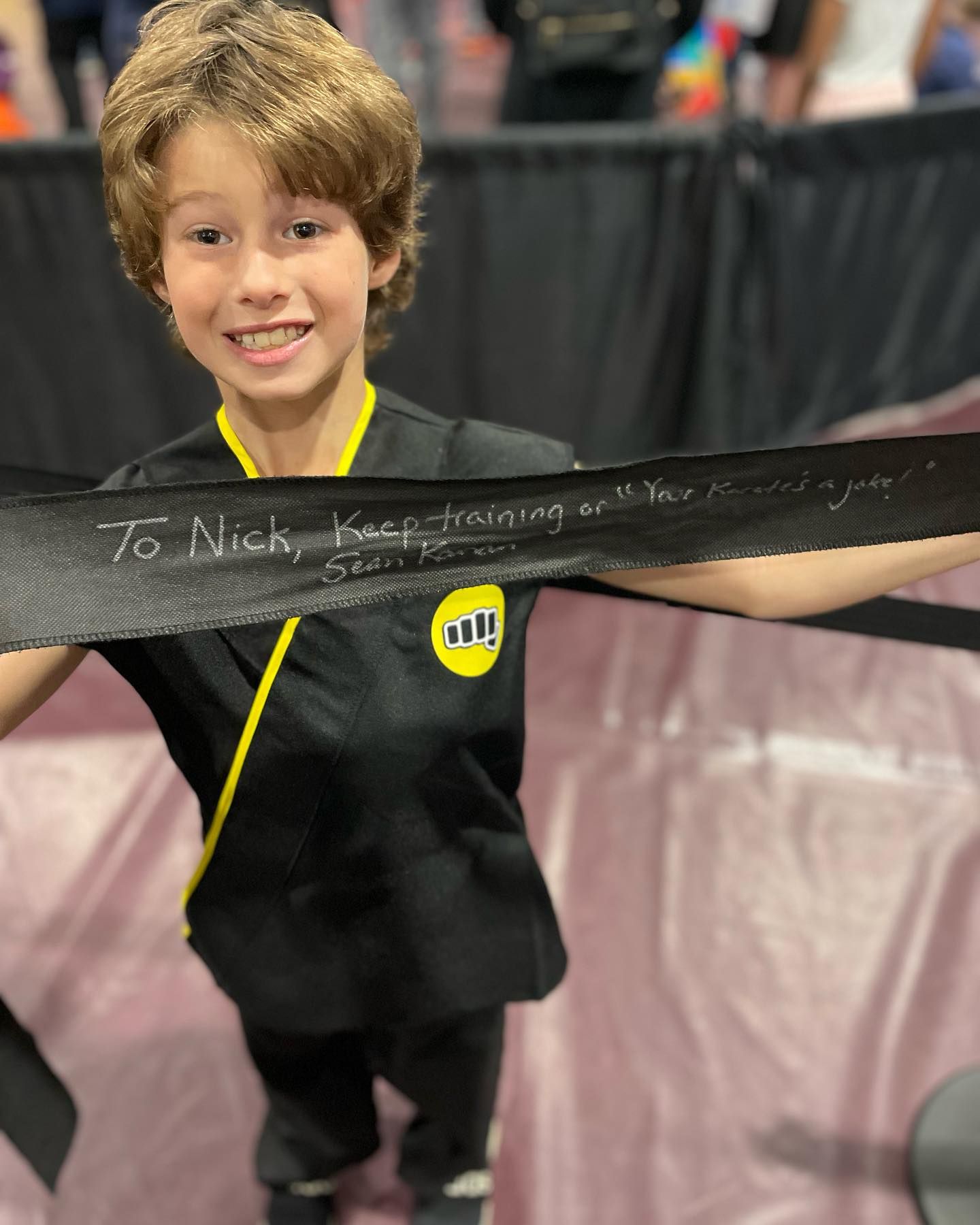 The word placeholder is on a gray background.