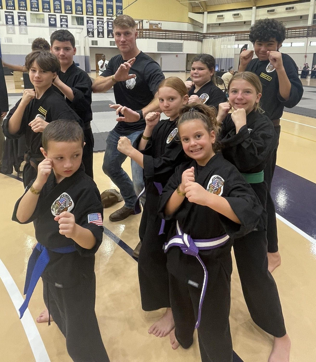 The word placeholder is on a gray background.