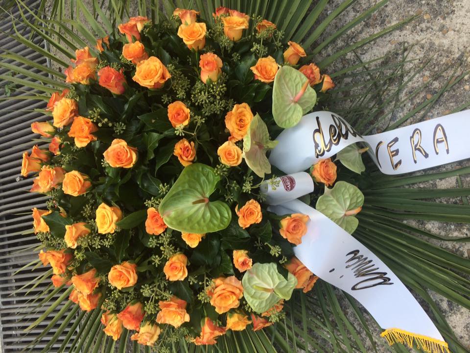 Composizioni floreali: Servizi al defunto Gariglio a Torino