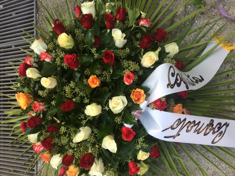 Composizioni floreali: Servizi al defunto Gariglio a Torino