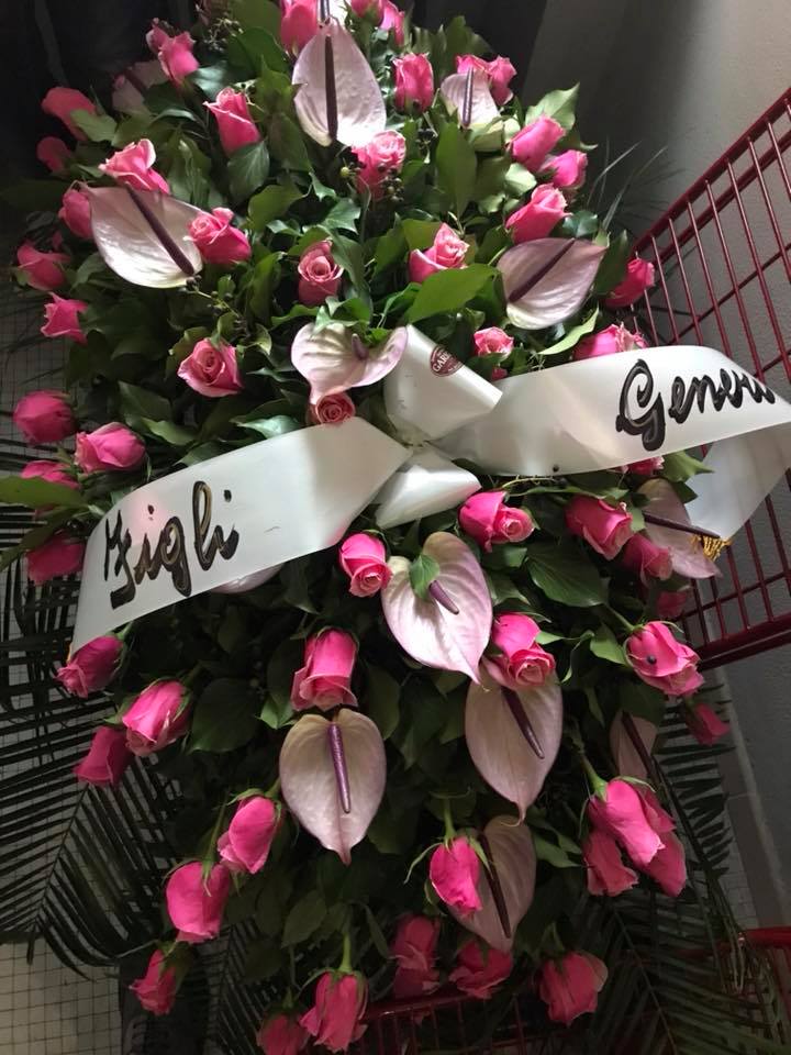 Composizioni floreali: Servizi al defunto Gariglio a Torino