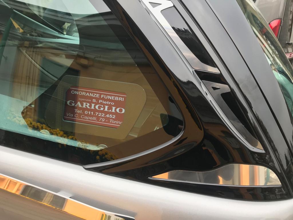 Auto disponibili per servizi funebri Gariglio a Torino