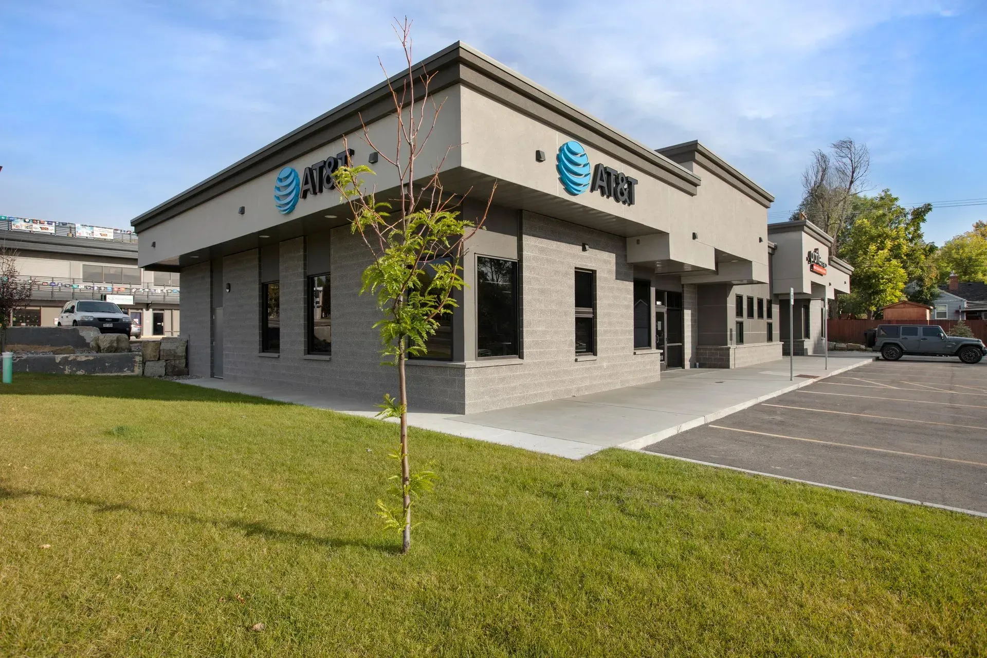 A building with the word at & t on it