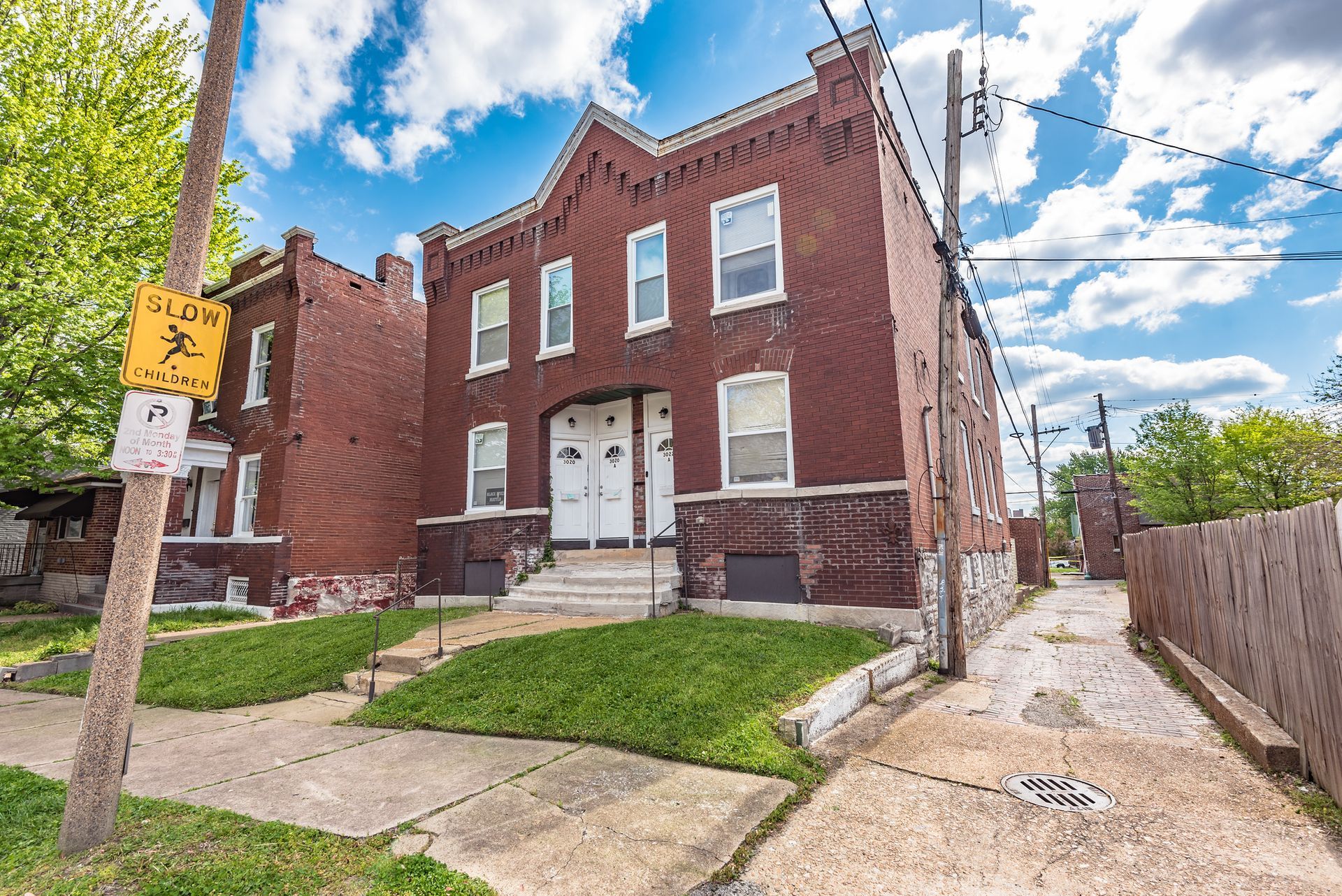 3020 - 3022 IOWA AVE photo 1