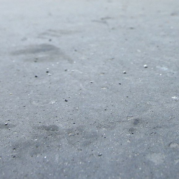 Réparation définitive de nid-de-poule, crevasses, fissures, tranchées, cassures, macrofaïençage, dans les enrobés, bicouches, goudrons et macadam en Loire Atlantique (Nantes, Saint Nazaire, Machecoul, Chateaubriant)