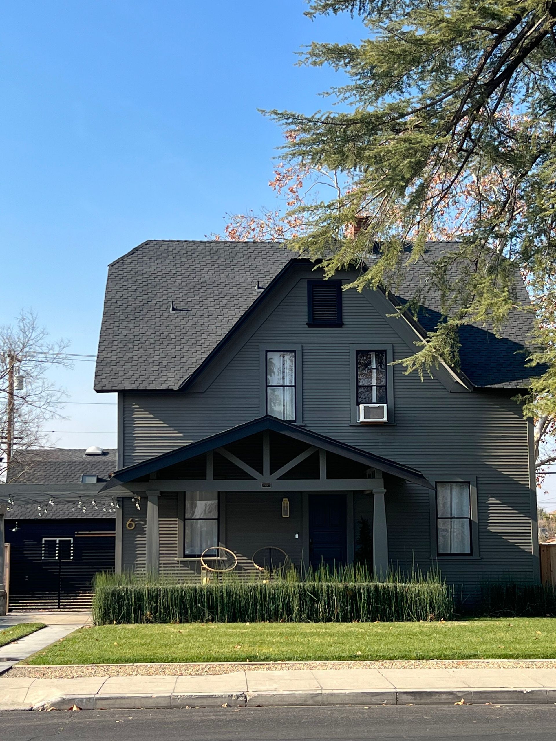 Newly Painted Fresno Home Exterior with Custom Color match by Kasparian's Paint Center painted with PPG Paints Speedhide
