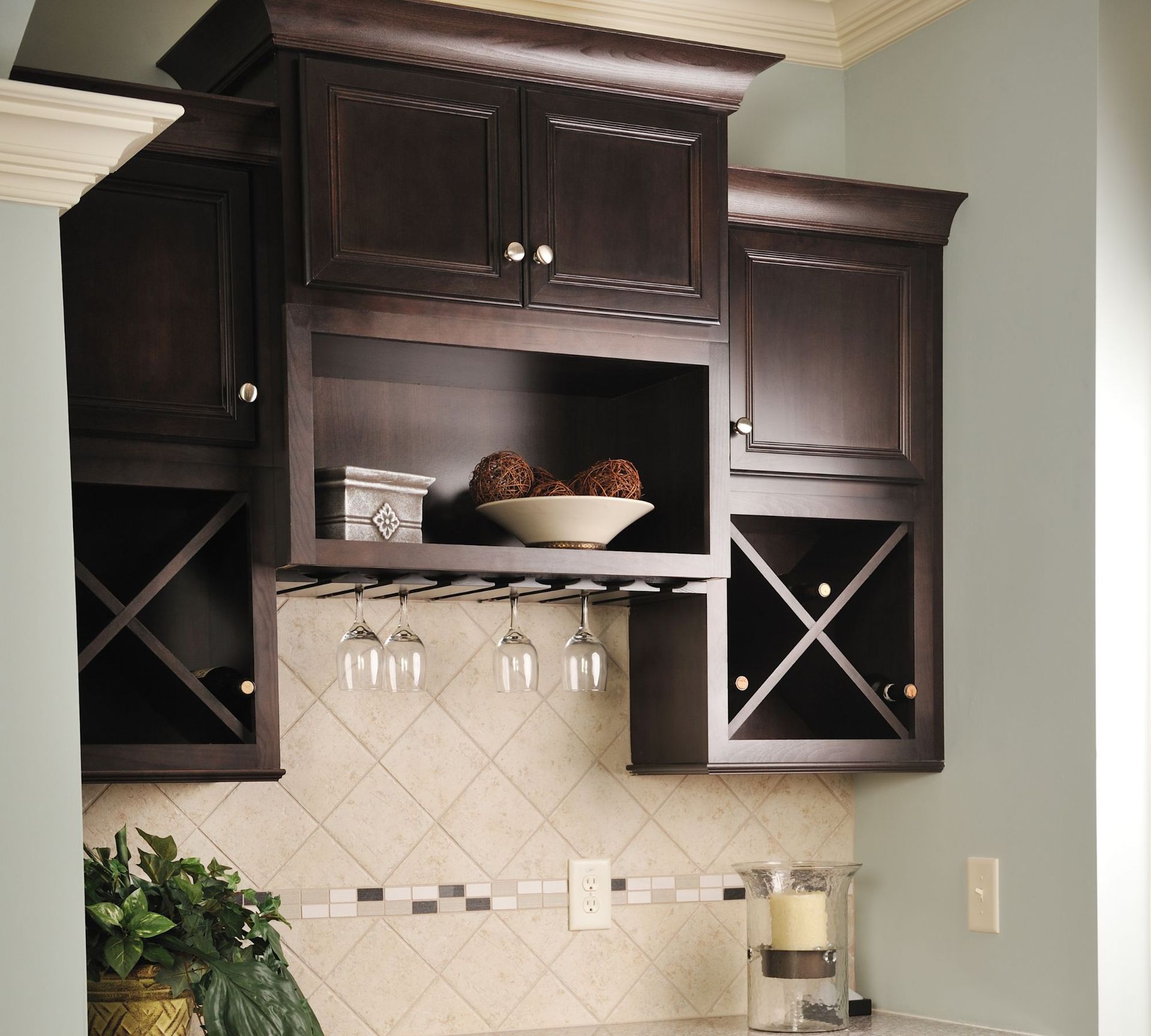 Bar Cabinet | Dade City, FL | Kitchen & Bath Outlet