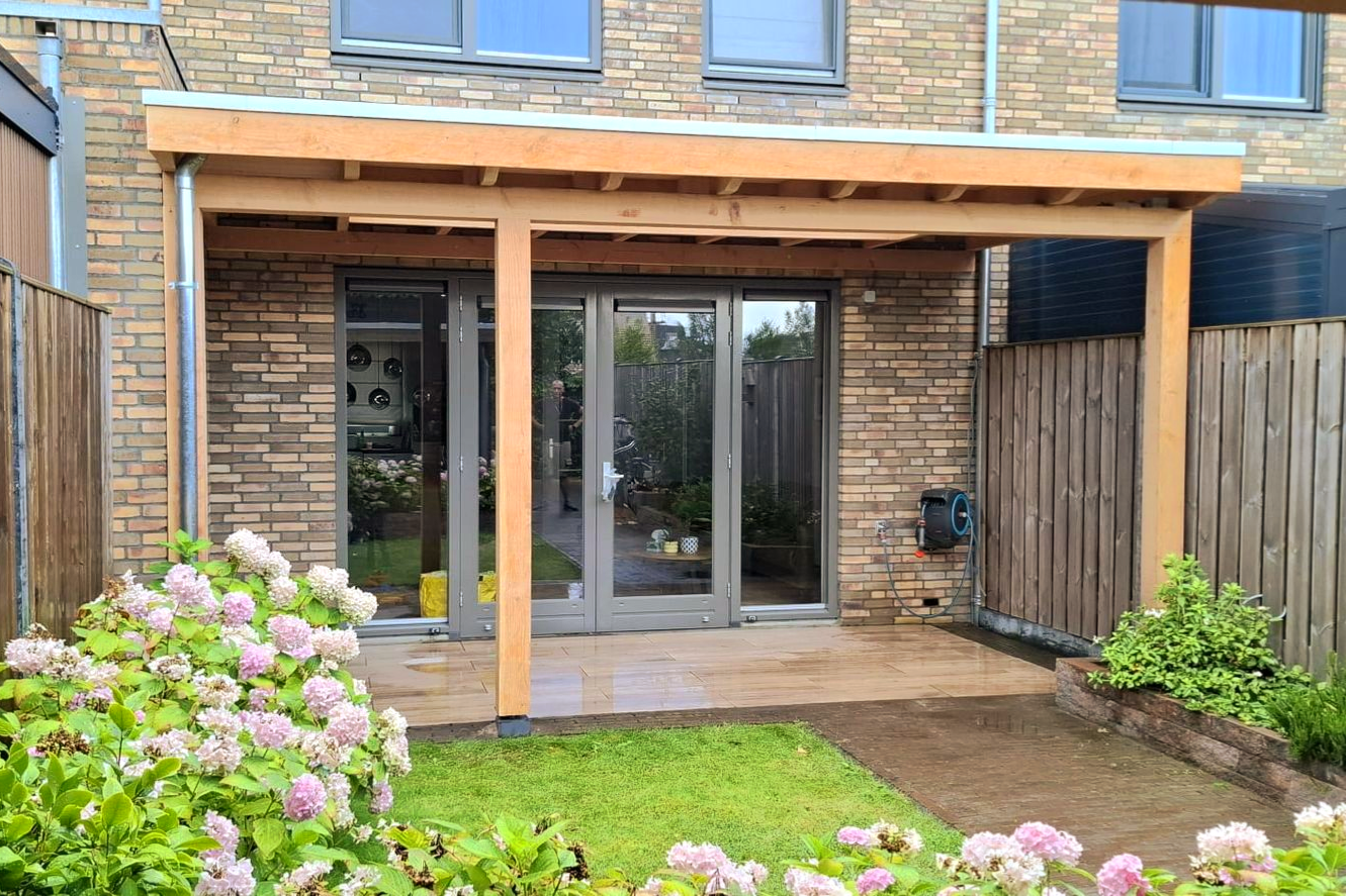 veranda geplaatst in Veghel met lichtstraat