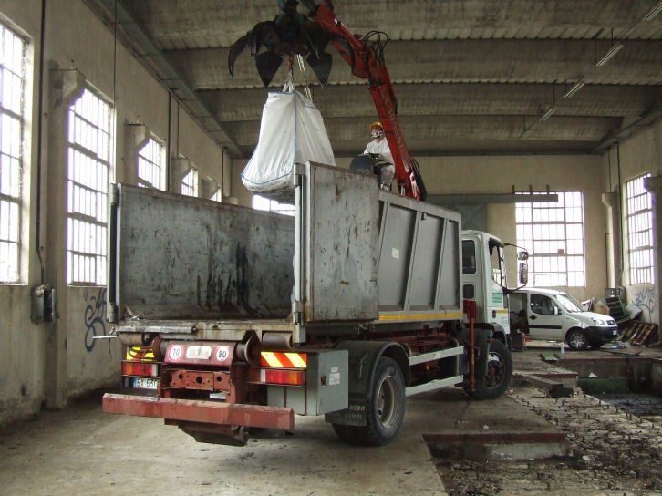 furgone per trasporto rifiuti