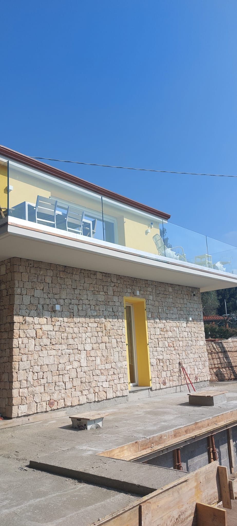 immobili in pietra Ares