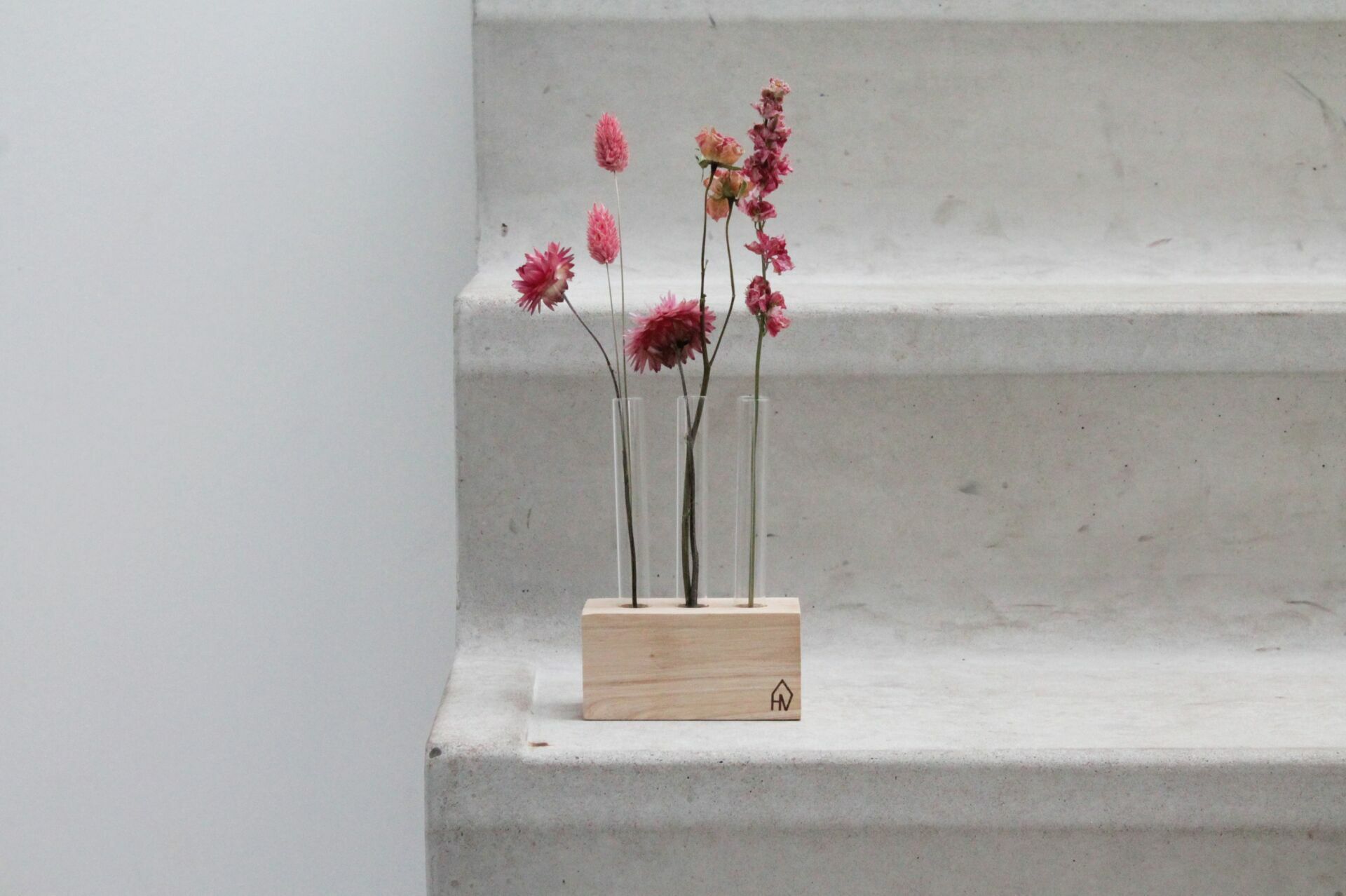 Housevitamin Tube Holder - Vaasje